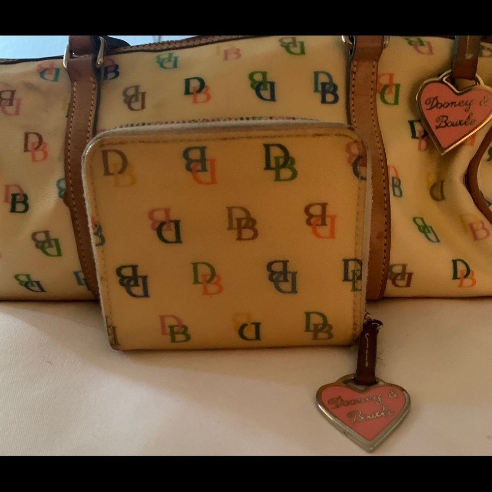 Dooney & Bourke